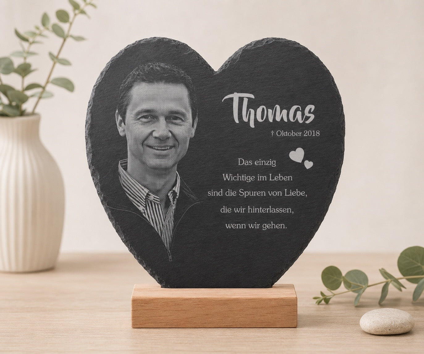 Herz Gedenktafel personalisiert mit Foto aus Schiefer als Grabschmuck