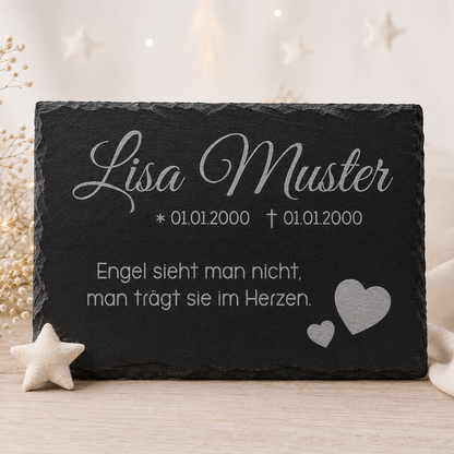 Gedenkstein für Sternenkinder personalisiert mit Namen aus Schiefer - Motiv „Herzen“