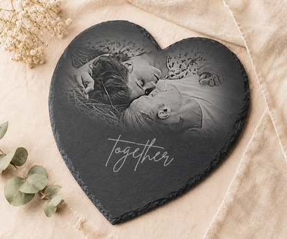 Personalisiertes Schieferherz zur Hochzeit – mit Gravur, Foto & Wunschtext