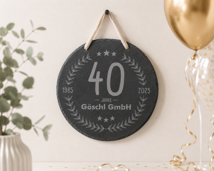 Personalisiertes Geschenk zum Jubiläum - runde Schiefertafel  – Firmenjubiläum und Jahrestag