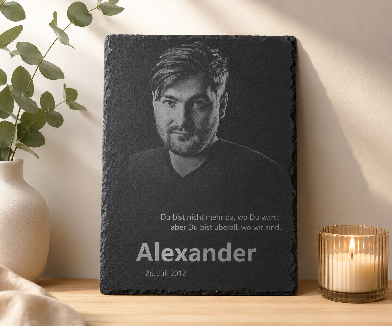 Gedenktafel eckig personalisiert mit Foto aus Schiefer als Grabdeko