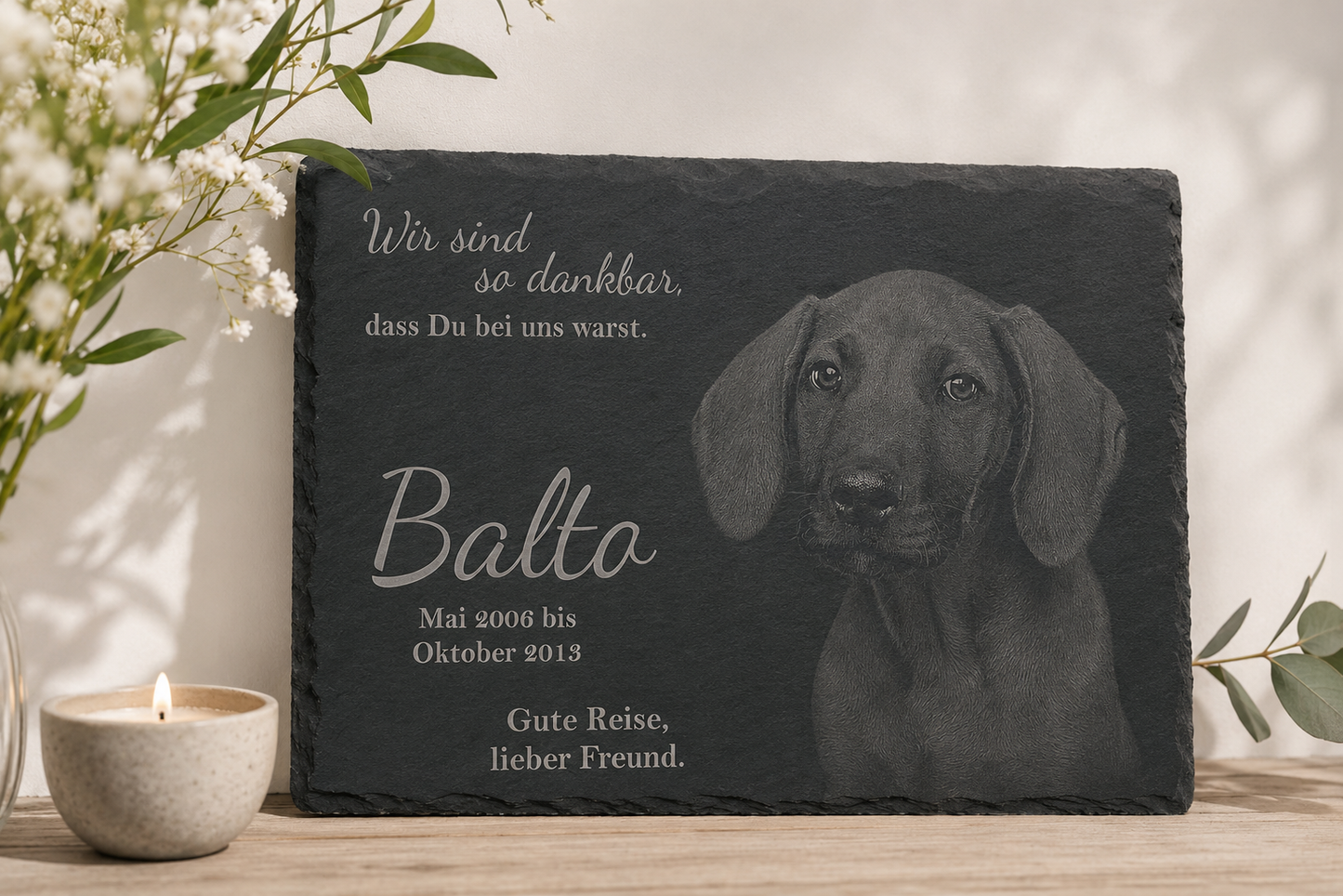Tier Grabtafel eckig für Hund oder Katze personalisiert aus Schiefer mit Foto-Gravur