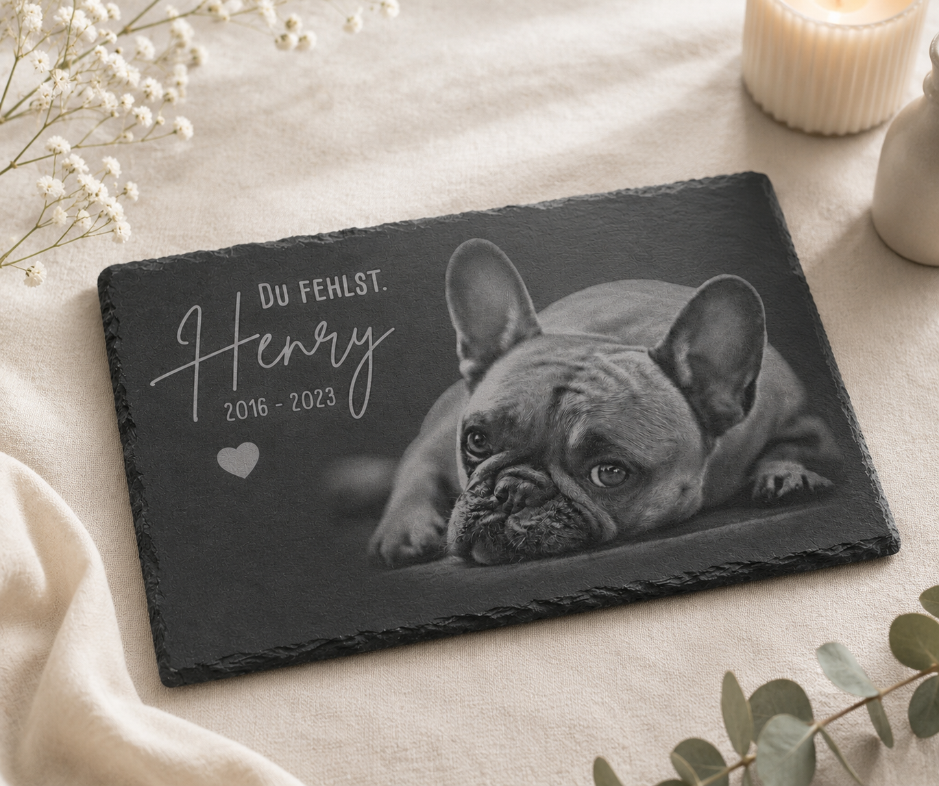 Tier Grabtafel eckig für Hund oder Katze personalisiert aus Schiefer mit Foto-Gravur