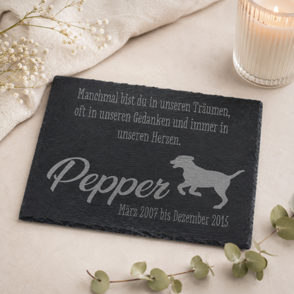 Gedenktafel personalisiert für Tiere aus Schiefer - Motiv "Träume & Gedanken – Hund"