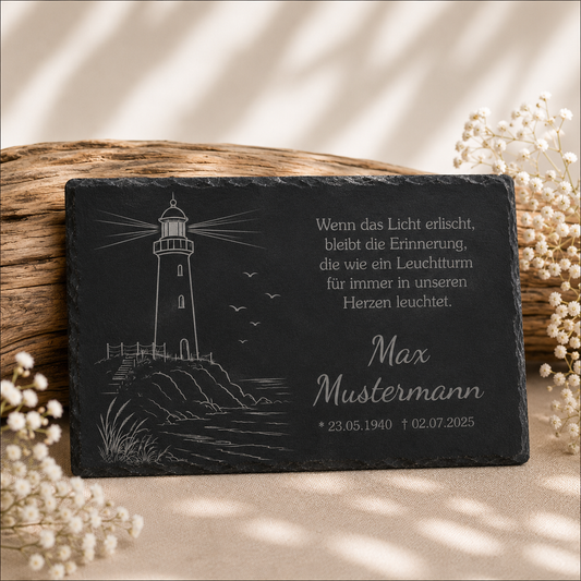 Personalisierte eckige Schiefertafel mit Namen & Datum – Gedenktafel mit Leuchtturm