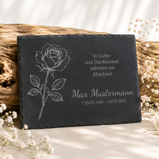 Personalisierte eckige Schiefertafel mit Namen & Datum – Gedenktafel mit Rose