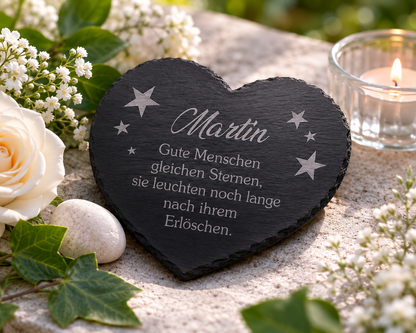 Kleine Schieferherzen mit Namen und Spruch personalisiert - „Gute Menschen…“