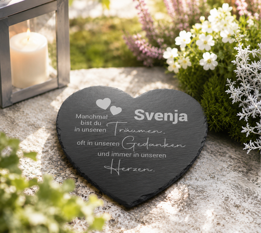 Kleine Schieferherzen mit Namen und Spruch personalisiert - „Träumen, Gedanken, Herzen"