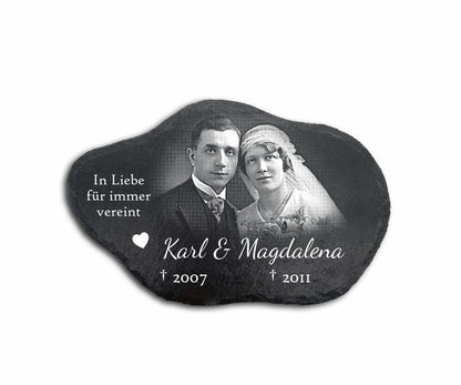 Grabschmuck aus Schiefer als Gedenktafel in Wolkenform personalisiert mit Foto
