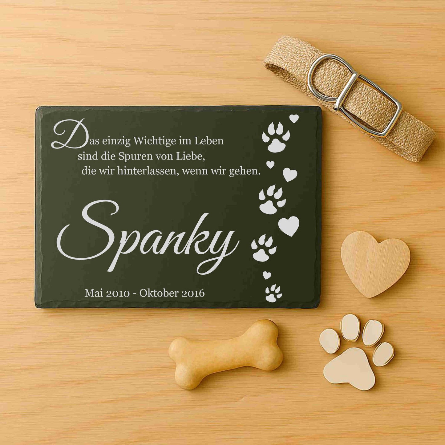 Gedenktafel personalisiert für Tiere aus Schiefer - Motiv "Hundepfoten"