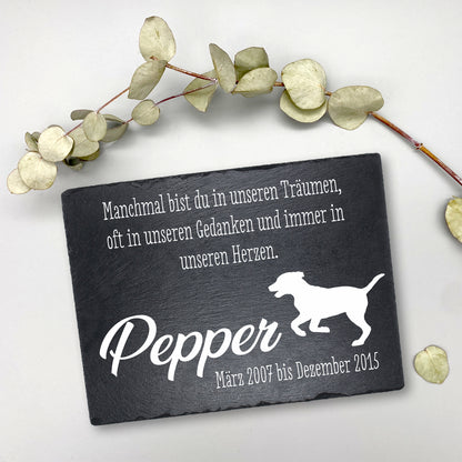 Gedenktafel personalisiert für Tiere aus Schiefer - Motiv "Träume & Gedanken – Hund"