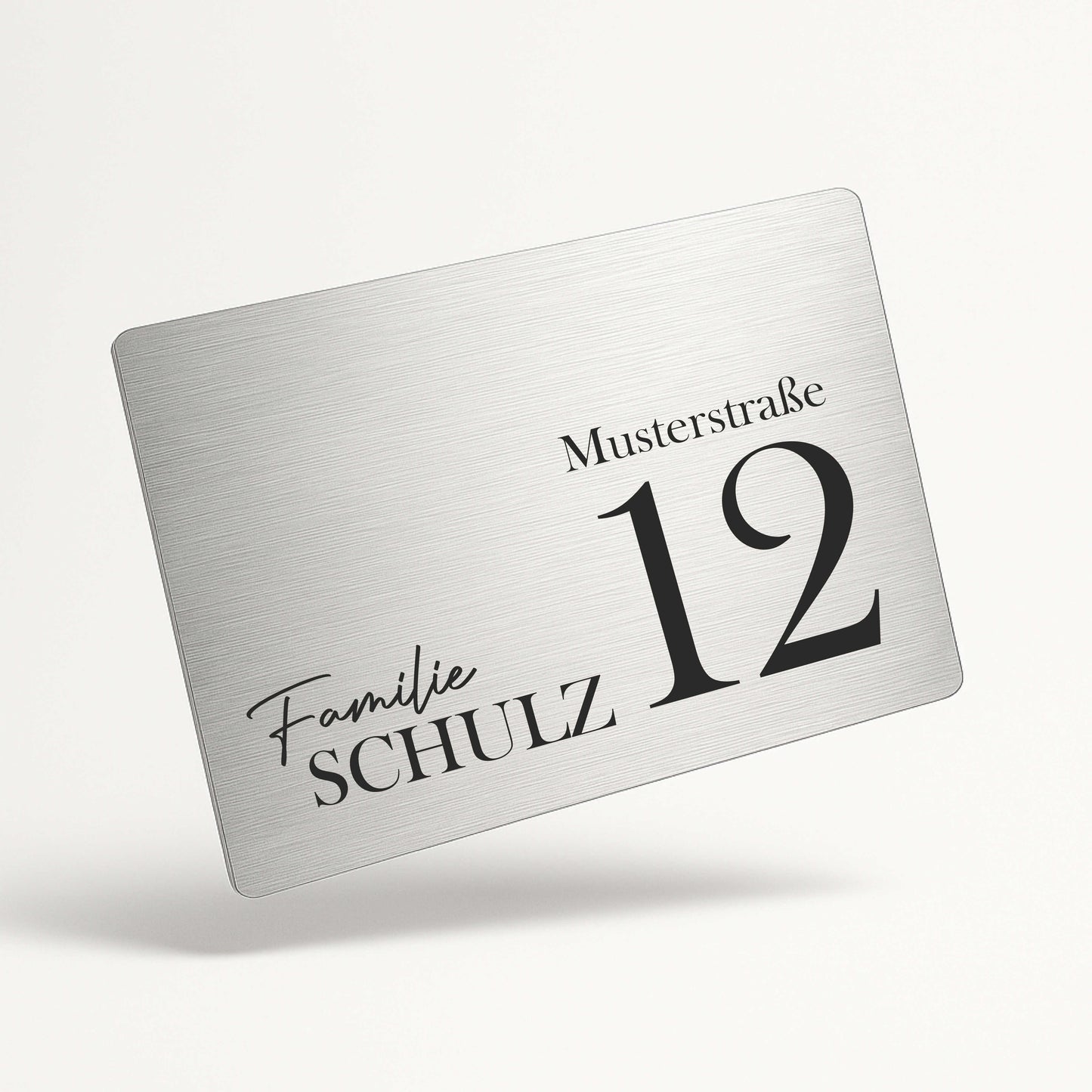 Personalisiertes Türschild „modern und ausdrucksstark“ aus gebürstetem Acryl