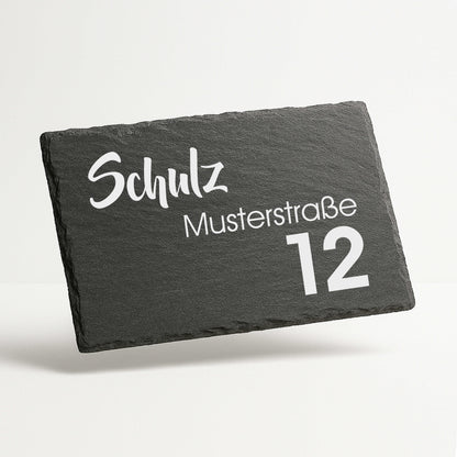 Personalisiertes Türschild aus Schiefer – stilvoll & individuell