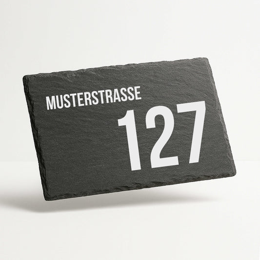 Personalisiertes Türschild aus Schiefer – modern & minimalistisch