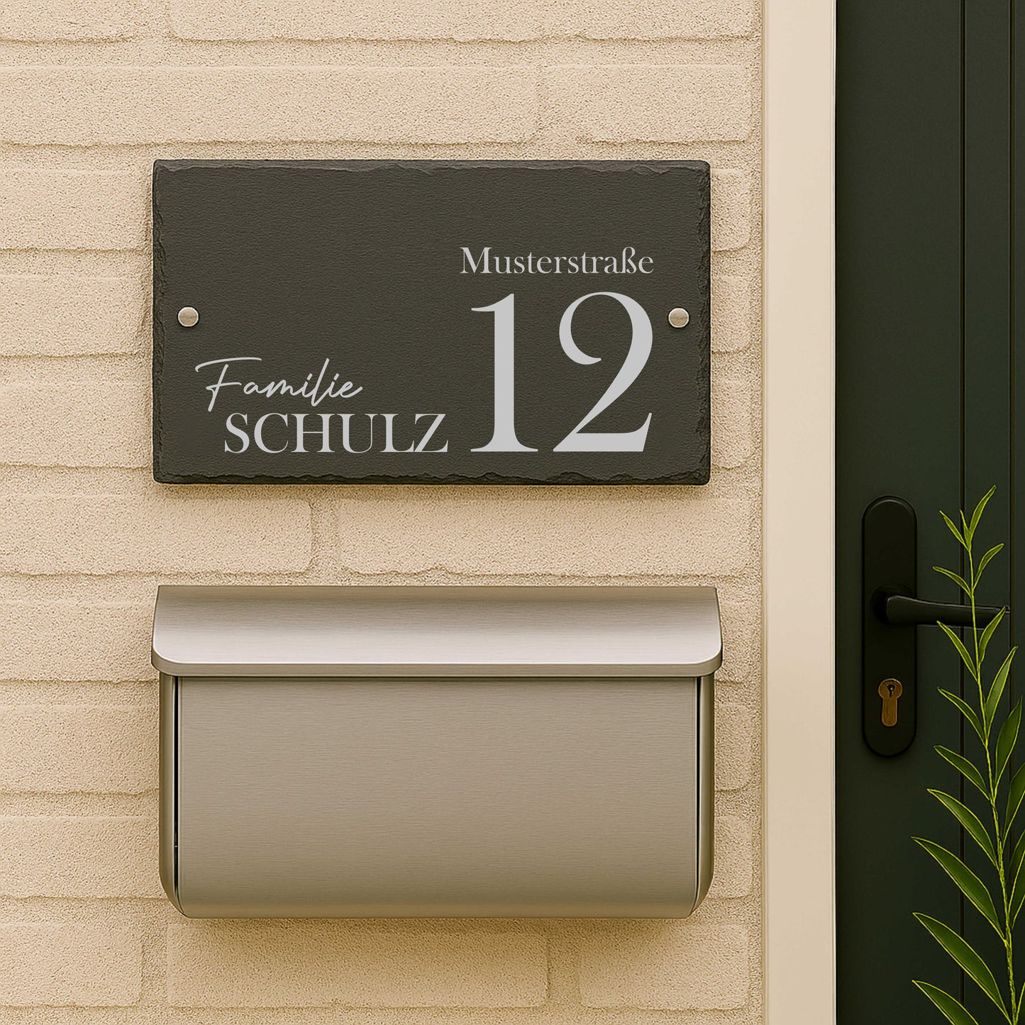 Personalisiertes Türschild aus Schiefer – elegant & ausdrucksstark