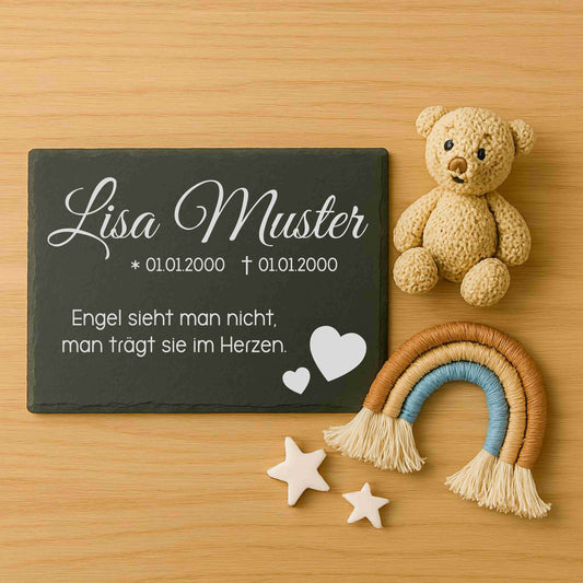 Gedenkstein für Sternenkinder personalisiert mit Namen aus Schiefer - Motiv „Herzen“
