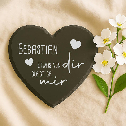 Kleine Schieferherzen mit Namen und Spruch personalisiert - „Etwas von dir…“
