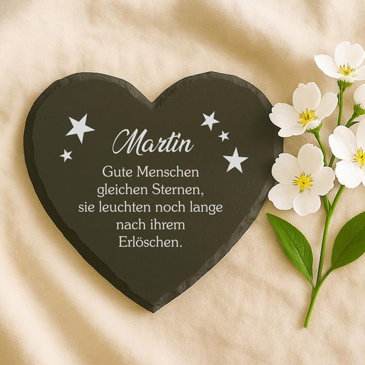 Kleine Schieferherzen mit Namen und Spruch personalisiert - „Gute Menschen…“