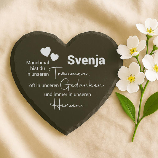 Kleine Schieferherzen mit Namen und Spruch personalisiert - „Träumen, Gedanken, Herzen"